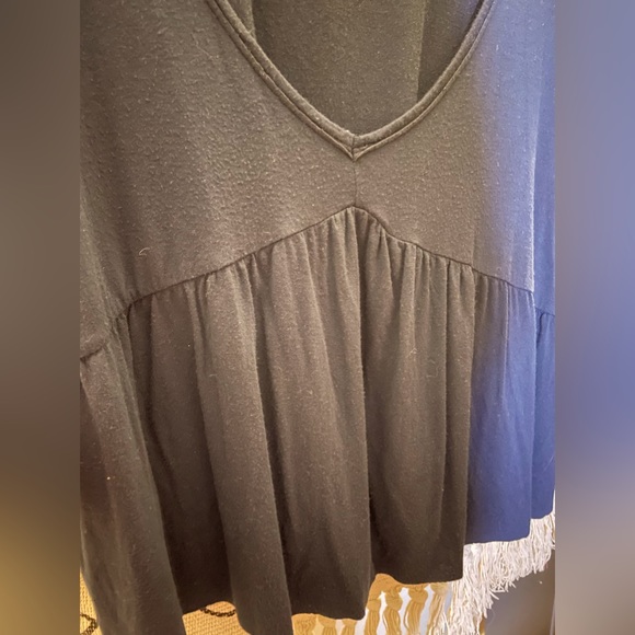 Hollister size Large cute top - Picture 3 of 4